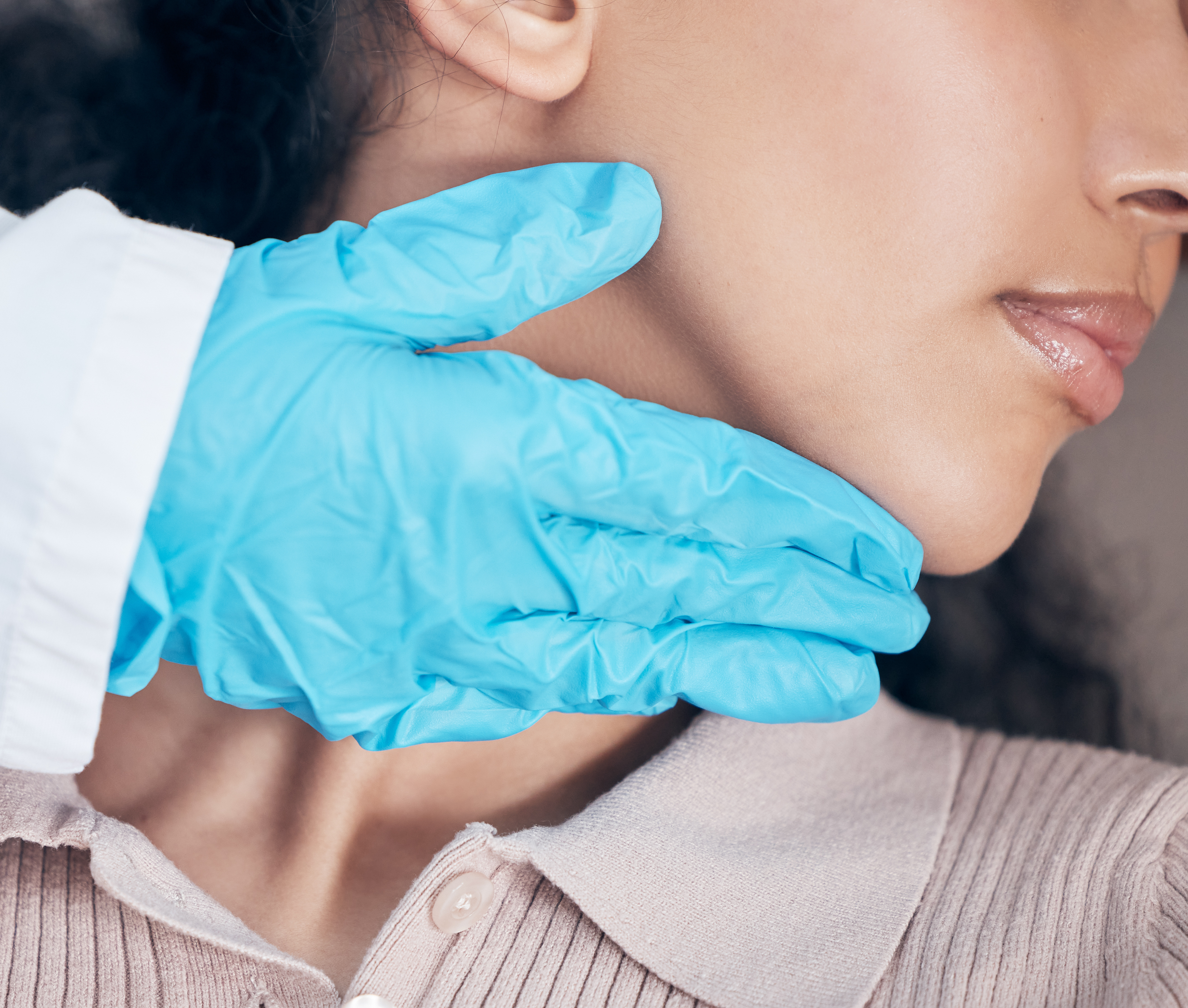 Jawline Contouring